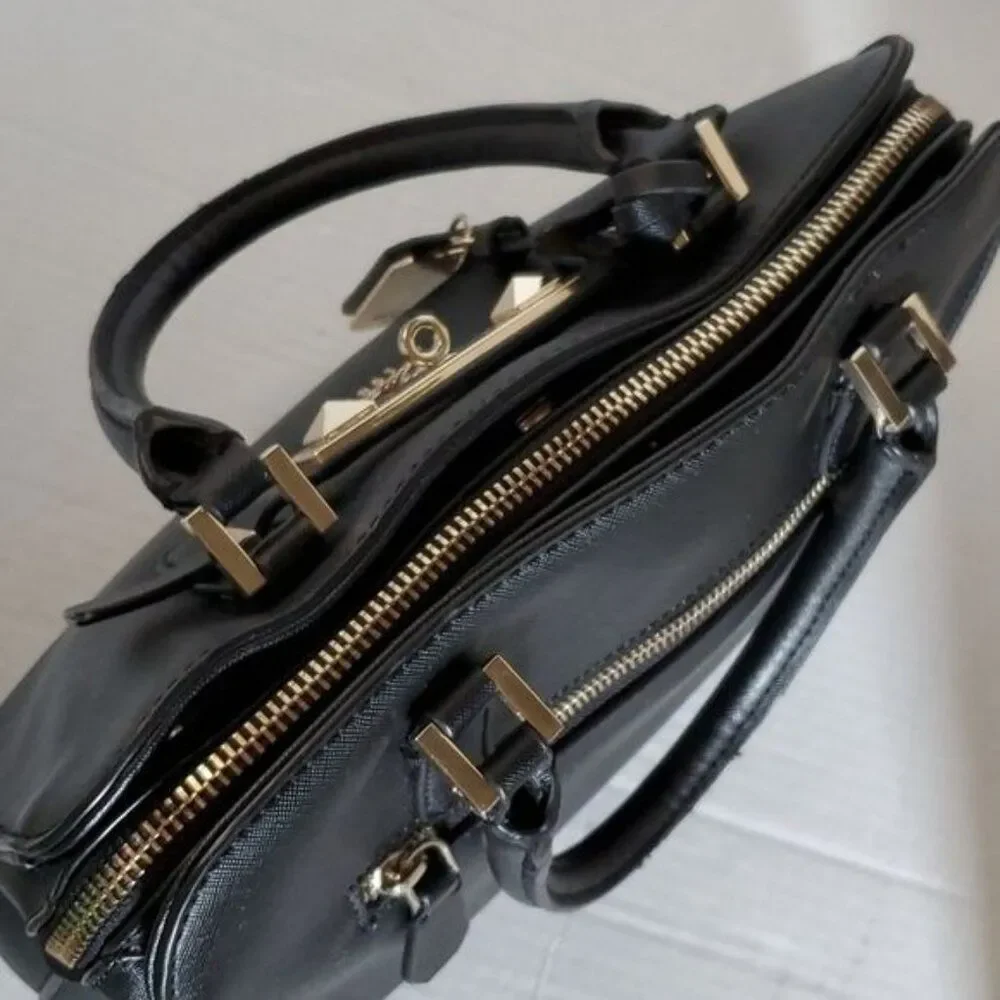 GUESS Bag Cherie Small Girlfriend Satchel Black Vegan Leather Handbag WOMAN'S